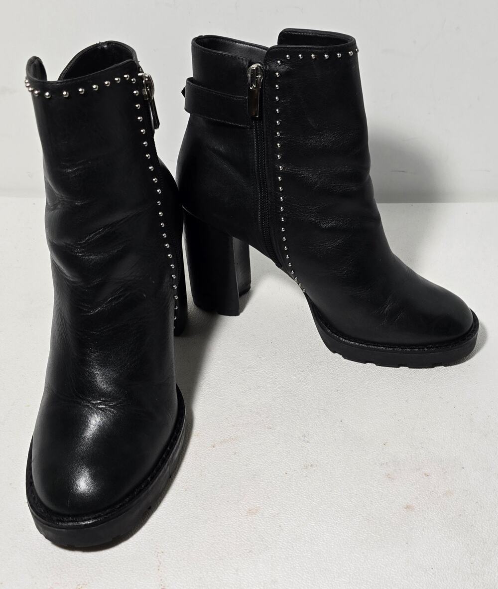 SAKS FIFTH AVENUE Women’s Black Leather Ankle Boots Booties Studs Heels Sz 8 Y2K